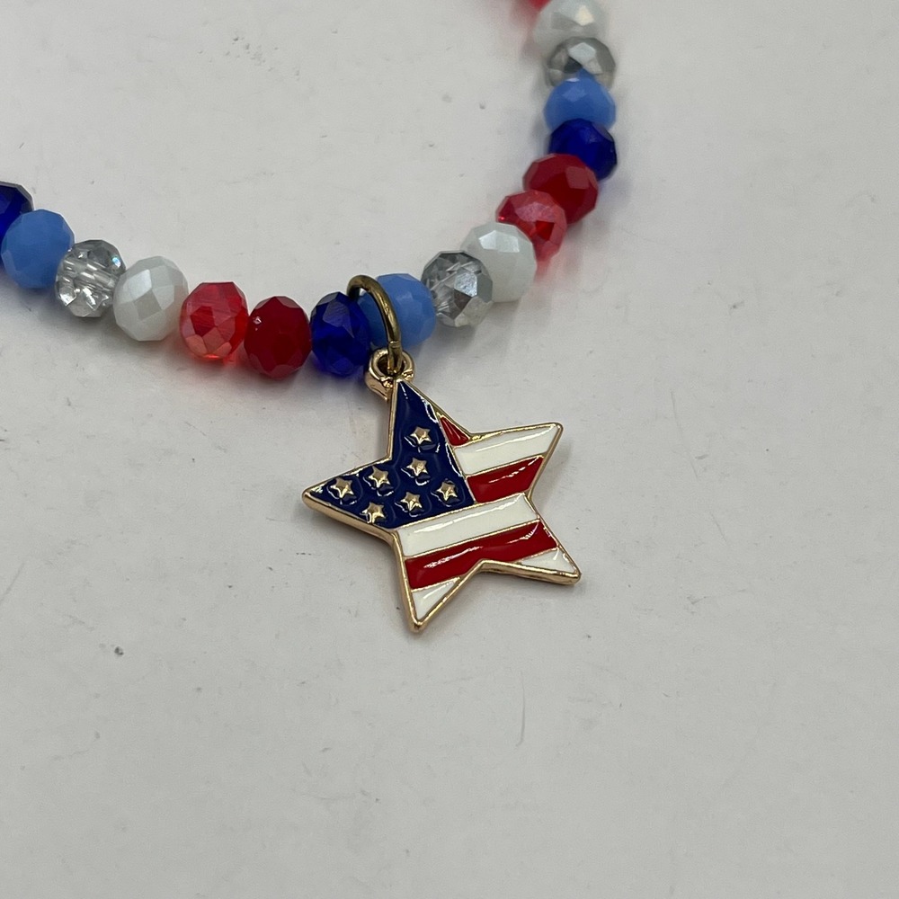 Vintage Patriotic Red White Blue Beaded Bracelet American Flag Star Charm USA - Picture 4 of 7
